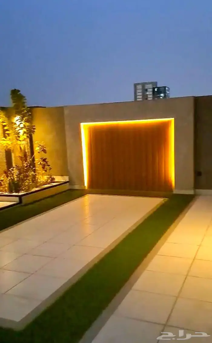 شقة روف مميزة جوار مول العرب 0