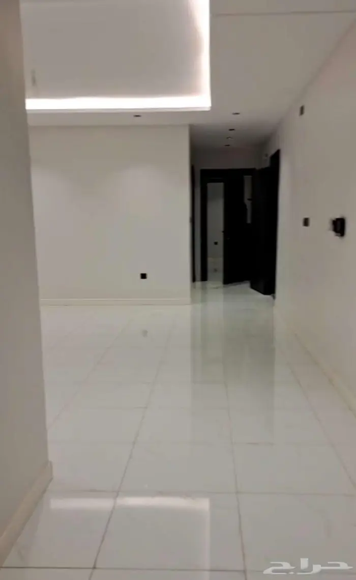 شقة روف مميزة جوار مول العرب 7