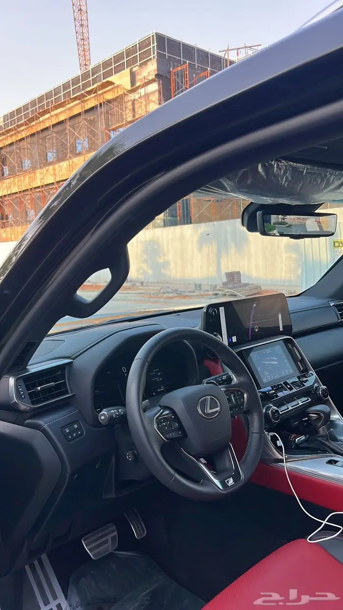 لكزس اف سبورت اسود 2025 7