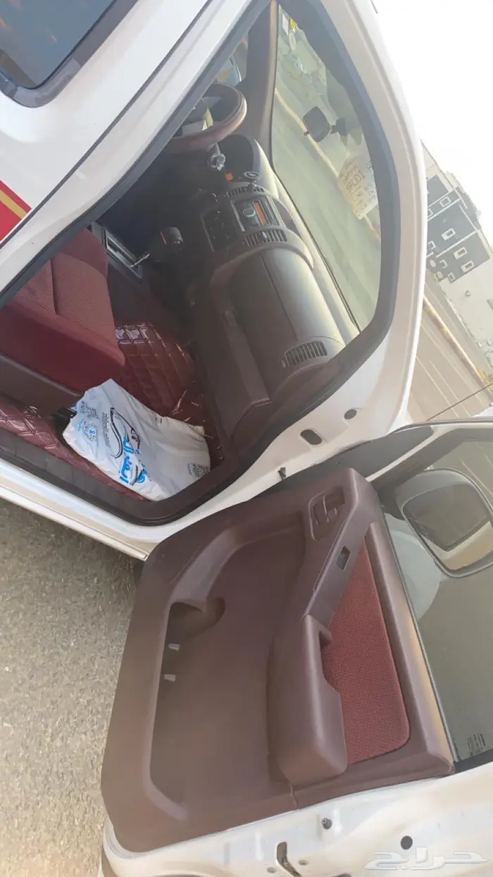 نيسان نافارا 2015 عداد 226 الف ابيض 11