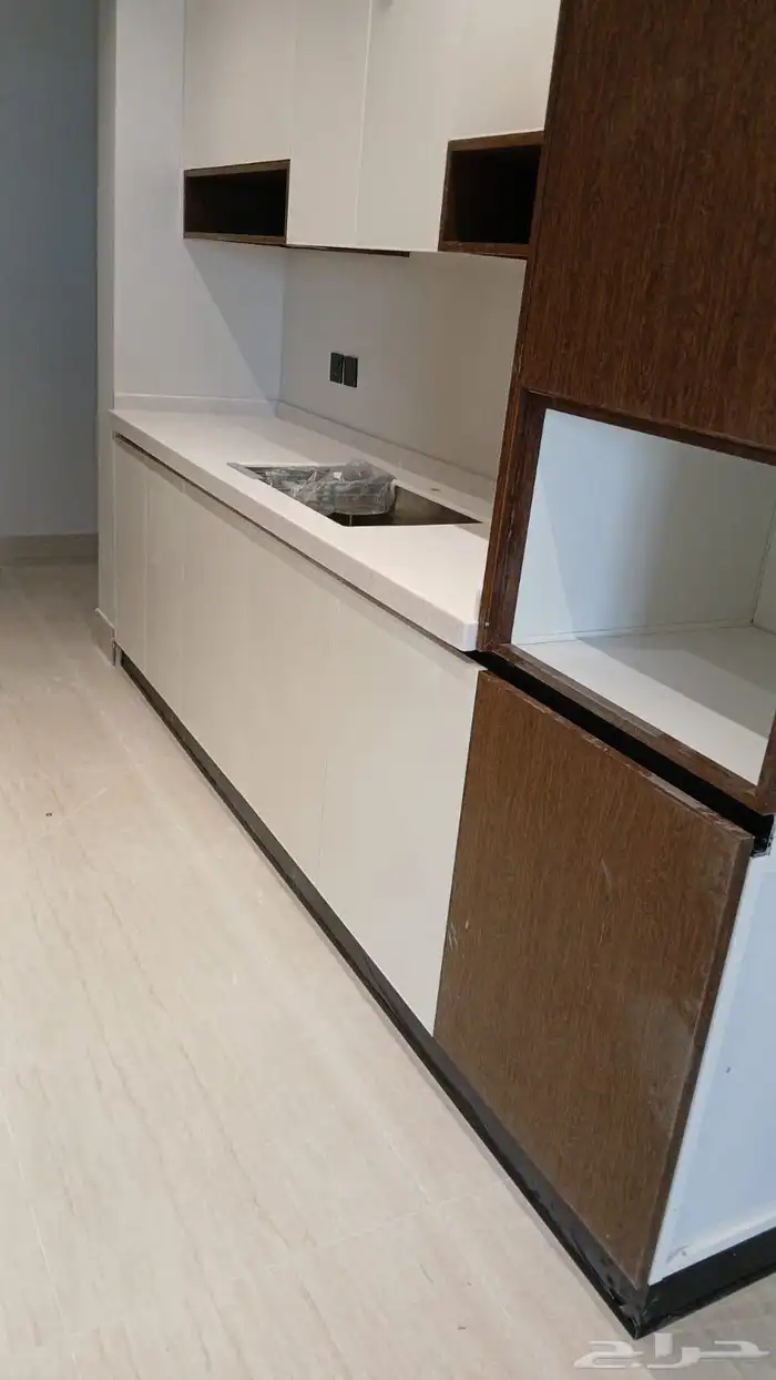 شقه للايجار في حي الرمال 5