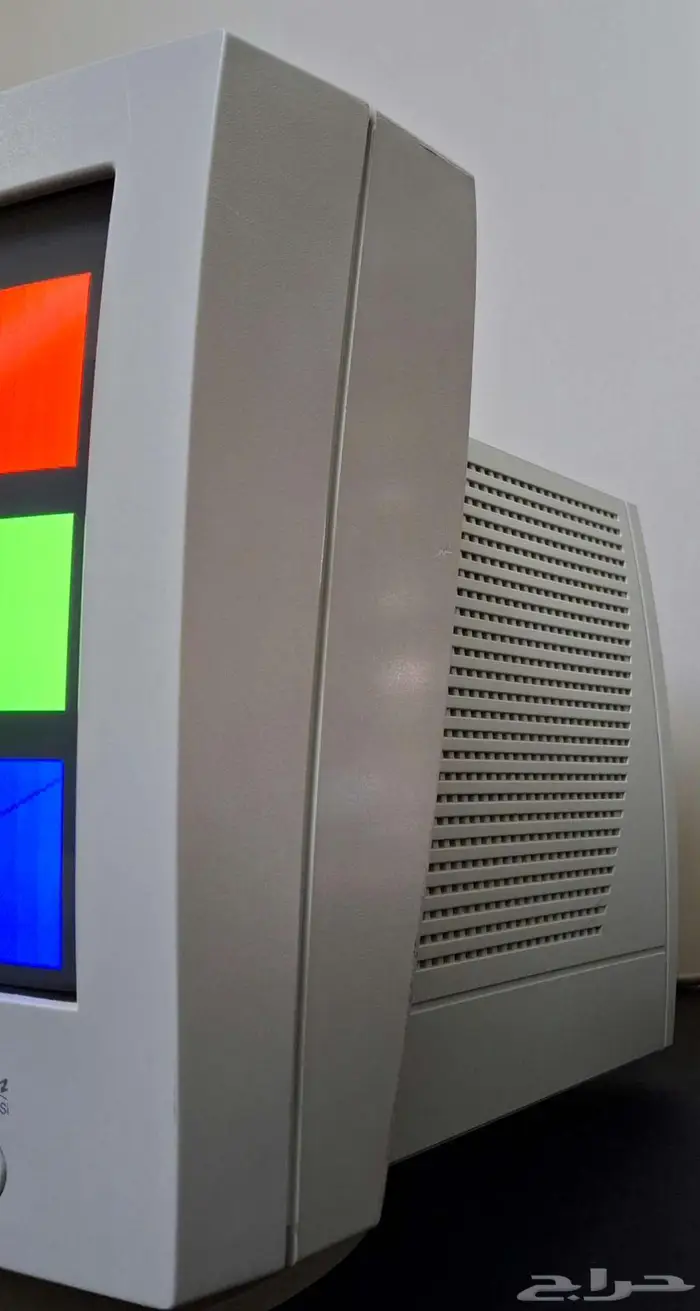 LG Studioworks 520Si CRT Monitor شاشة كمبيوتر قديمة 4