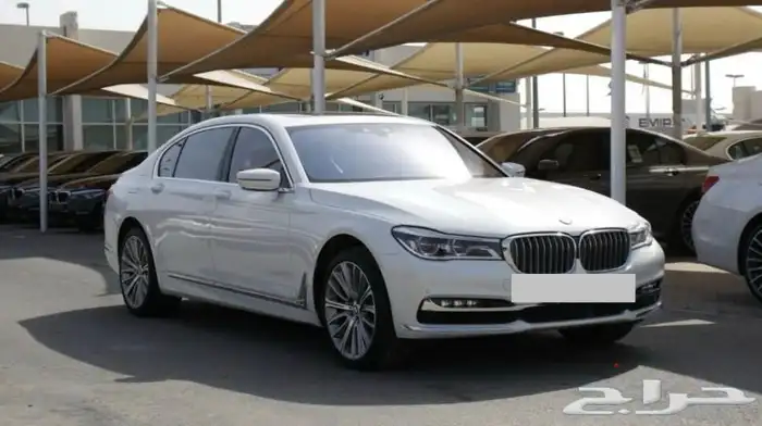 بي إم دبليو 740Li Luxury 1