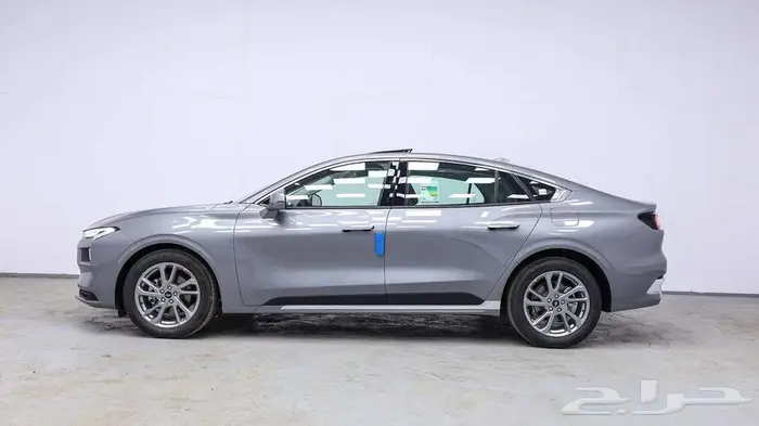 فورد تورس امبيانتي 2025 متوفر جميع الفئات 3