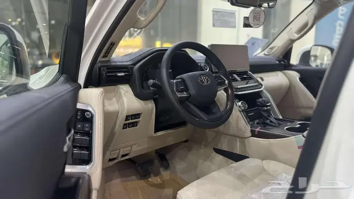 تويوتا جي اكس ار الموديل 2025 0