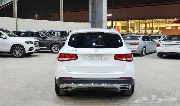 مرسيدس GLC300 2017 بحالة ممتازة 2