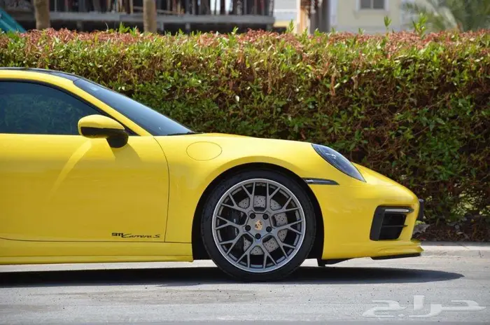 Porsche 911 Carrera S 2