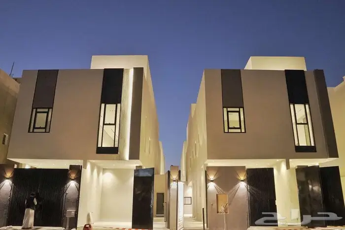 للبيع تاون هاوس أرضي بالجنادرية 0