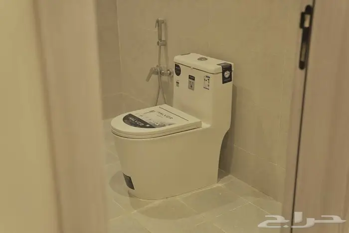 للبيع تاون هاوس أرضي بالجنادرية 8