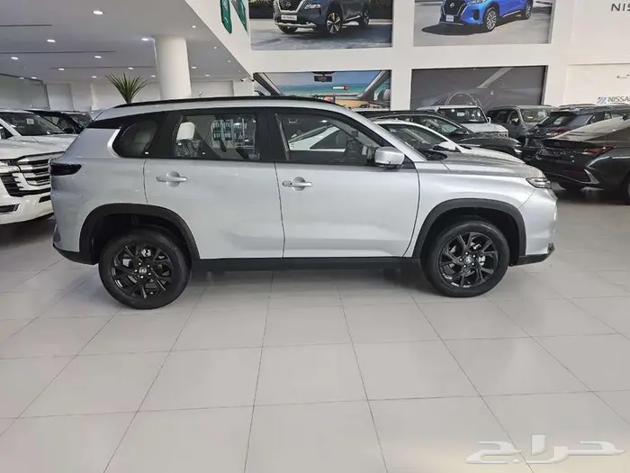 تويوتا اوربان GL موديل 2026 14