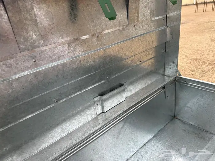 كرسي مرجيحة وصندوق تخزين للبيع 4