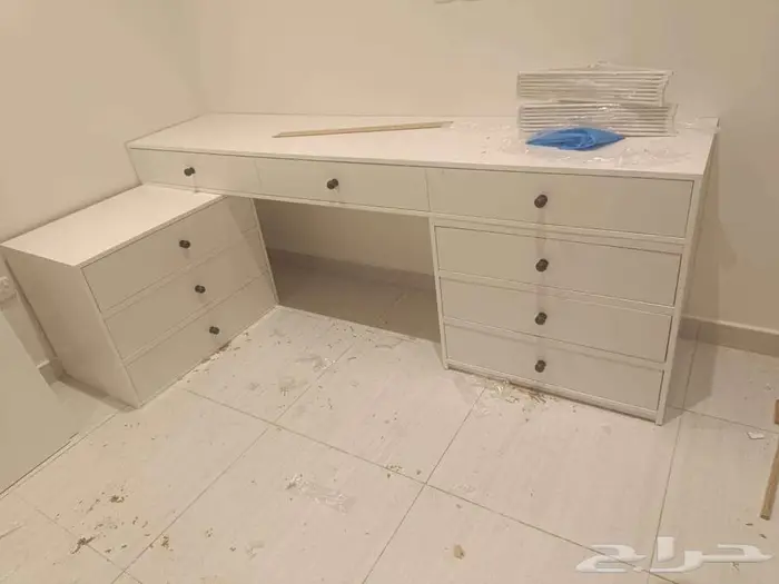 نجار تفصيل وتصميم جميع أعمال الخشب والديكورات وصيانة 6