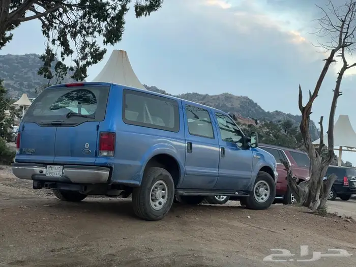 Ford Excursions 2004 30