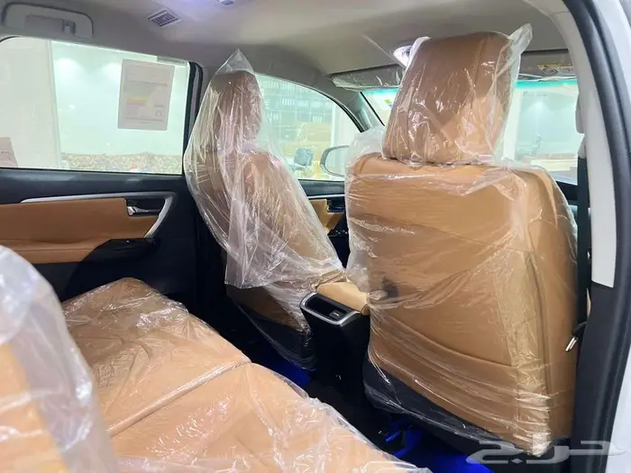 فورشنر بنزين 6سرندل VX3 2025 ويتوفر VX1 . 30