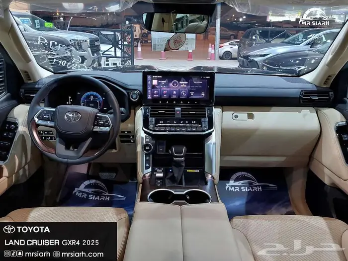 لاندكروزر GXR4 بنزين 2025 11