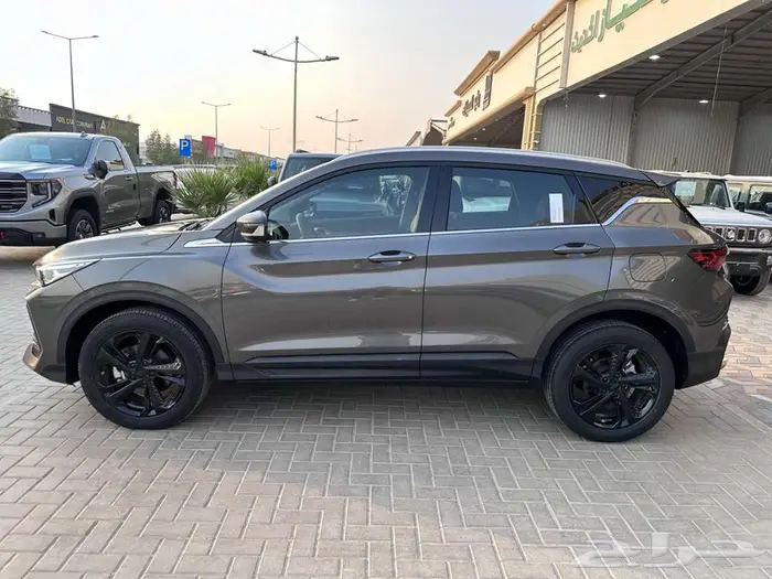 جيلي كولراي 2024 3