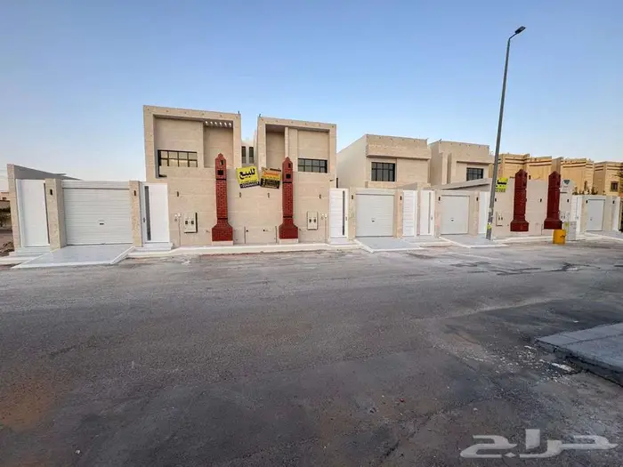 للبيع فلل حي الشفاء المساحات 400 البيع930 0
