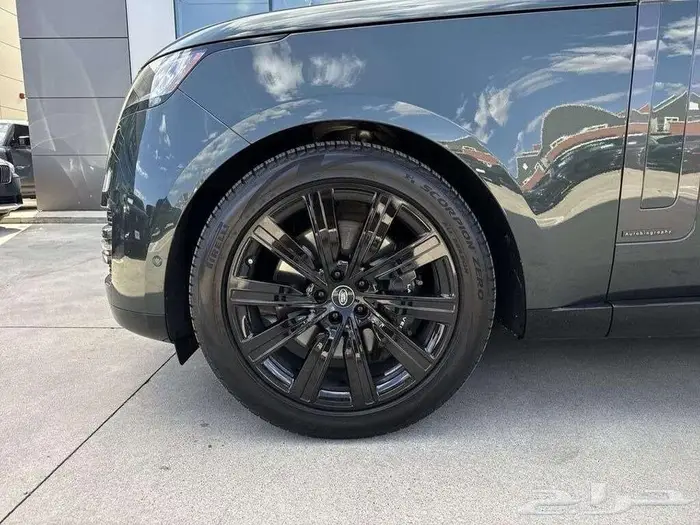 2024 رنجروفر اوتوبيغرافي Range Rover P530 6
