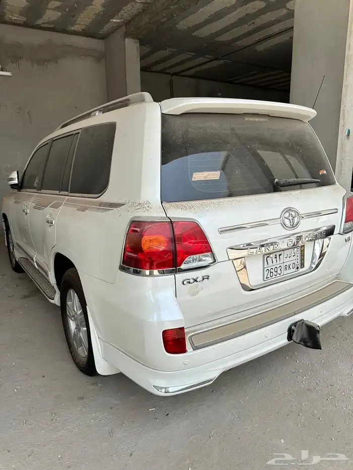 جيب لاند كروزر 5