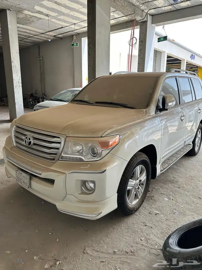 جيب لاند كروزر 7