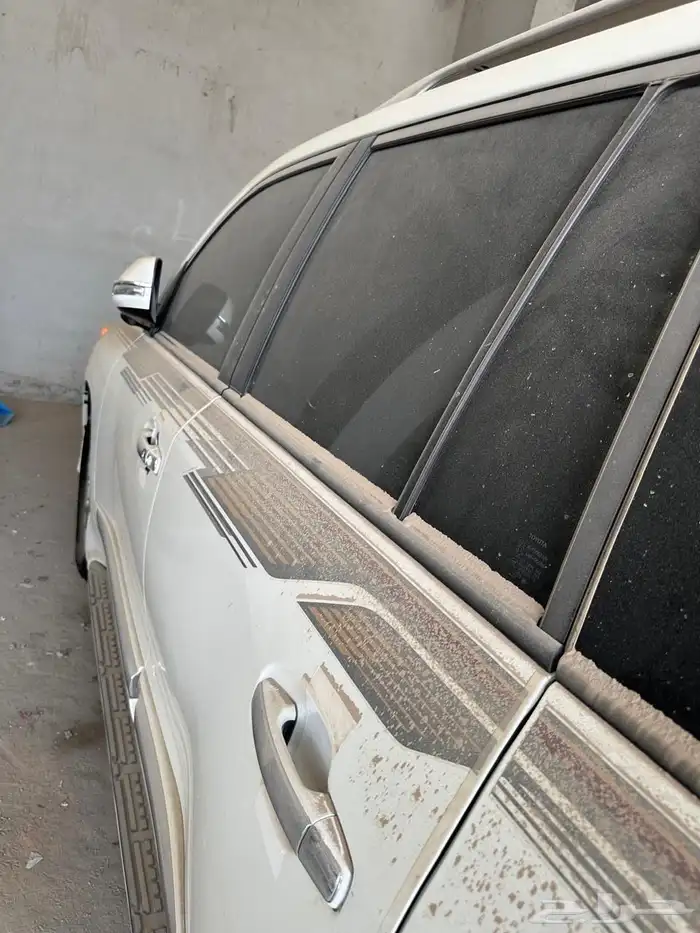 جيب لاند كروزر 1