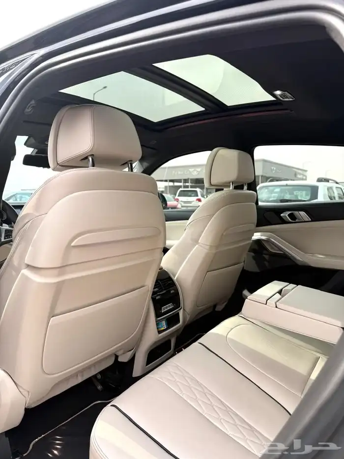 بي ام دبليو X6 2020 M50i- ام كت 8 سلندر عداد قليل نظيف جدا 6
