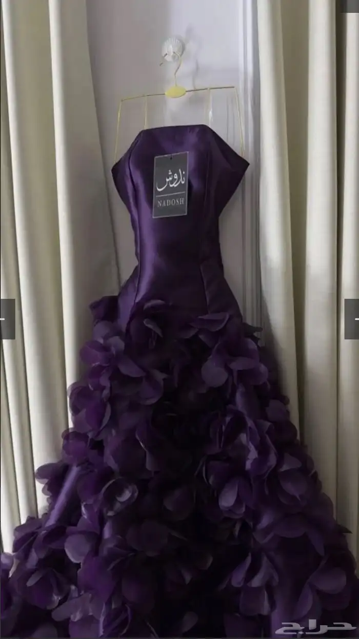 فستان 300 0