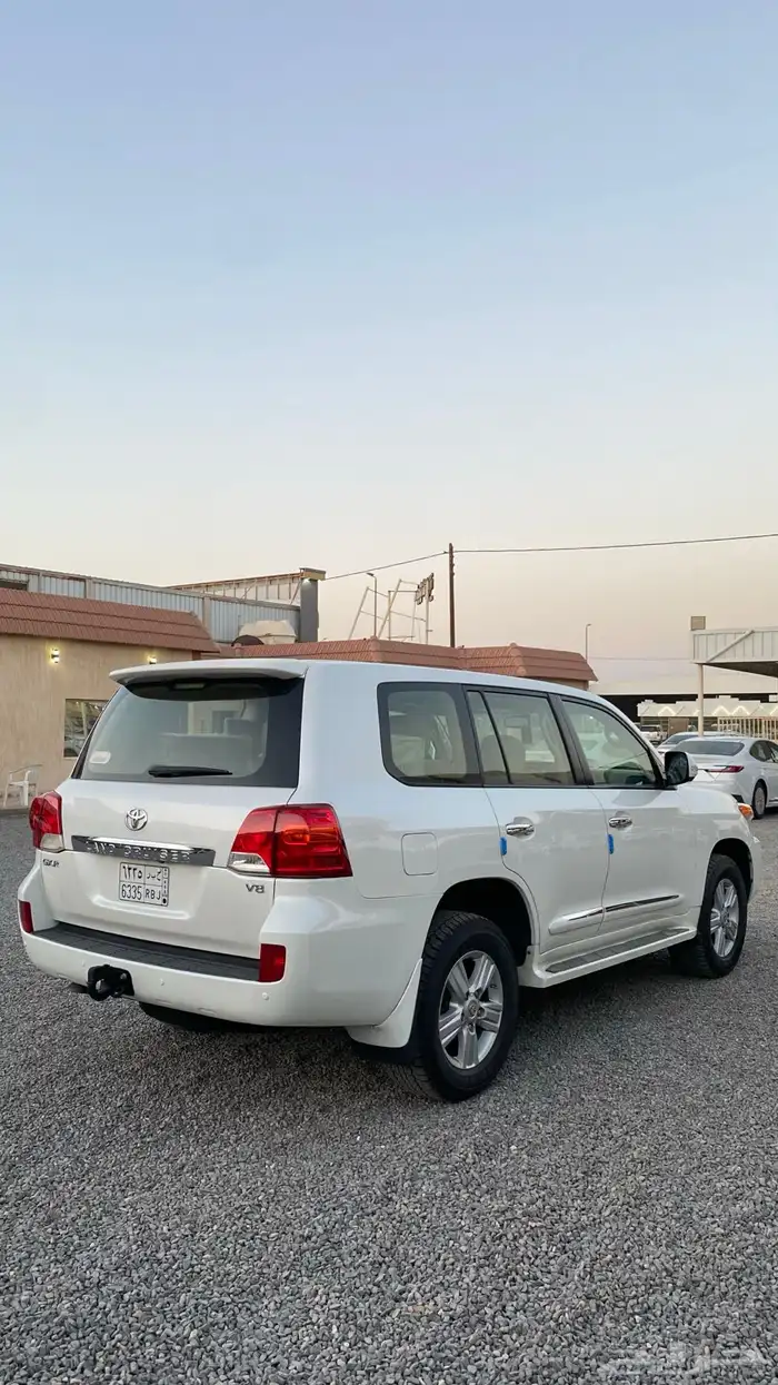 تويوتا لاندكروزر 2013 فل كامل (( تم البيع )) 6
