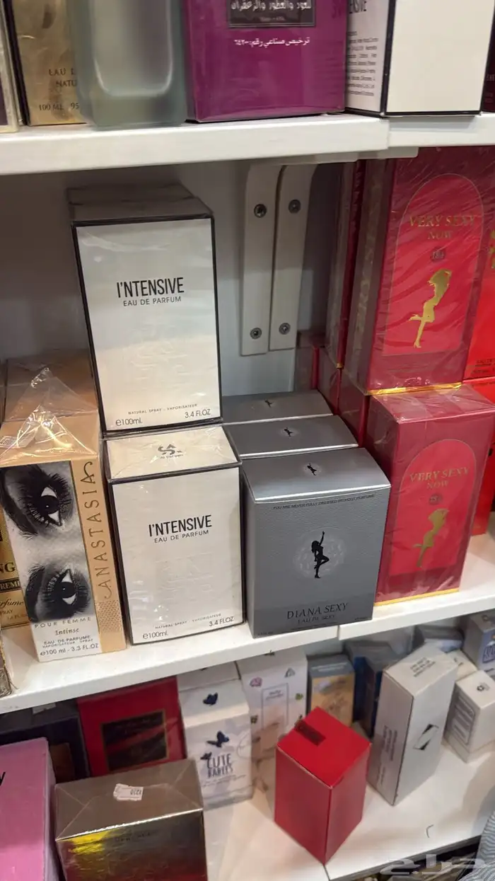 للبيع بضاعة عطور 11