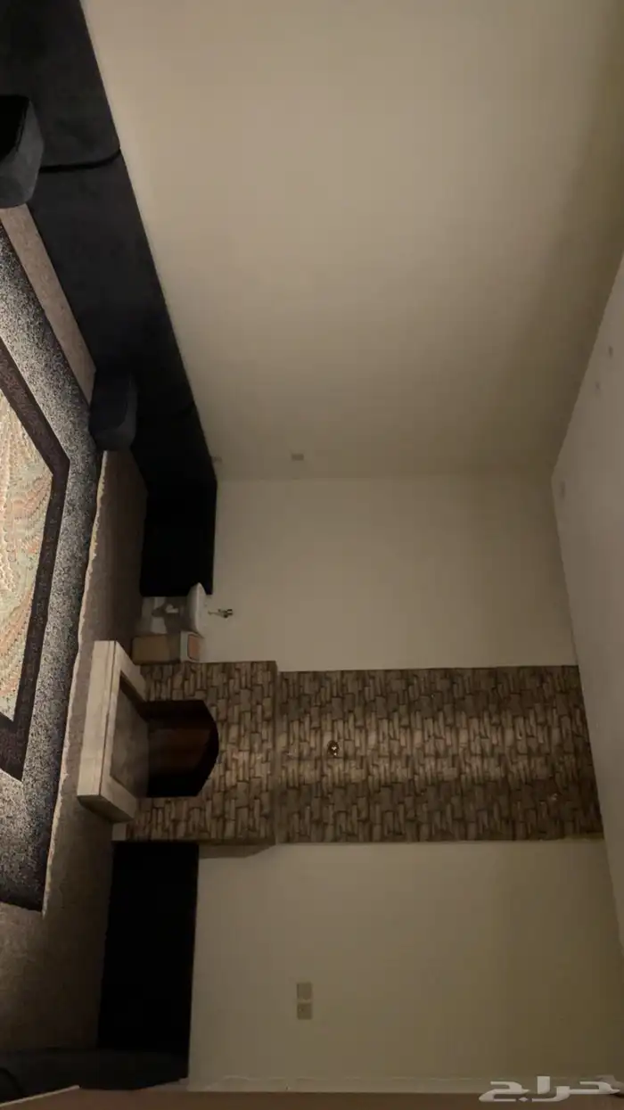 شقه وجامعه الملك خالد بالقرب من المدينة العسكريه 1