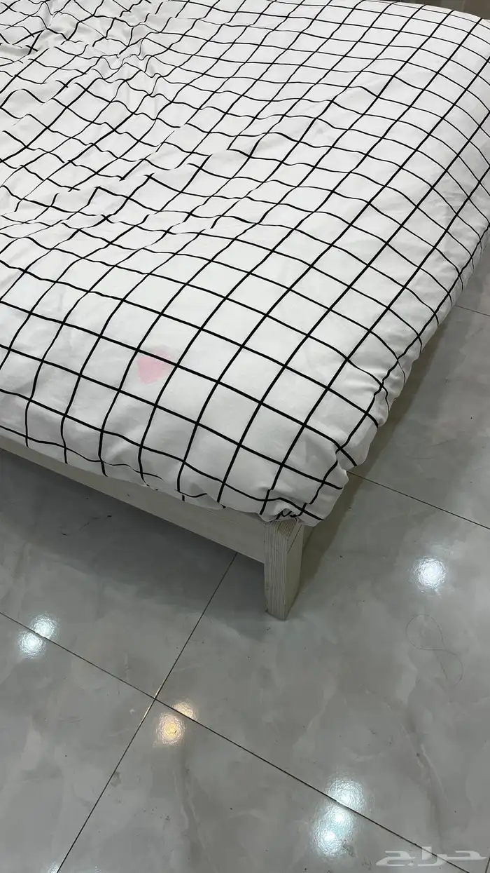سرير من هو سنتر 1