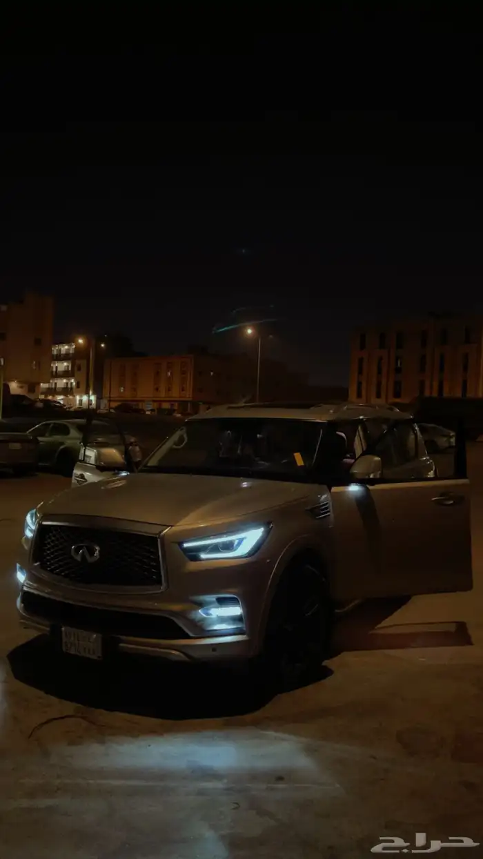 انفينتي QX80 2022 4