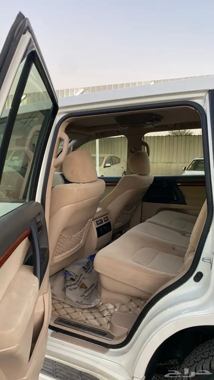 تويوتا لاندكروزر 2013 فل كامل (( تم البيع )) 13