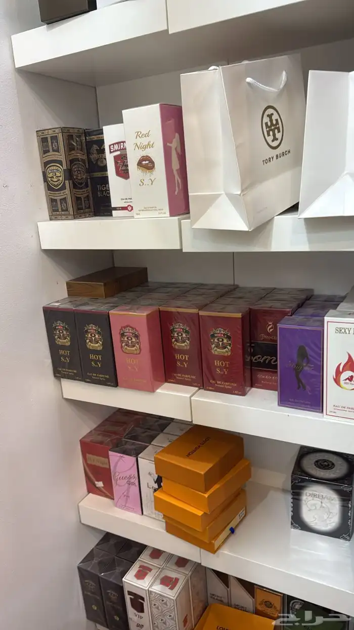 للبيع بضاعة عطور 6