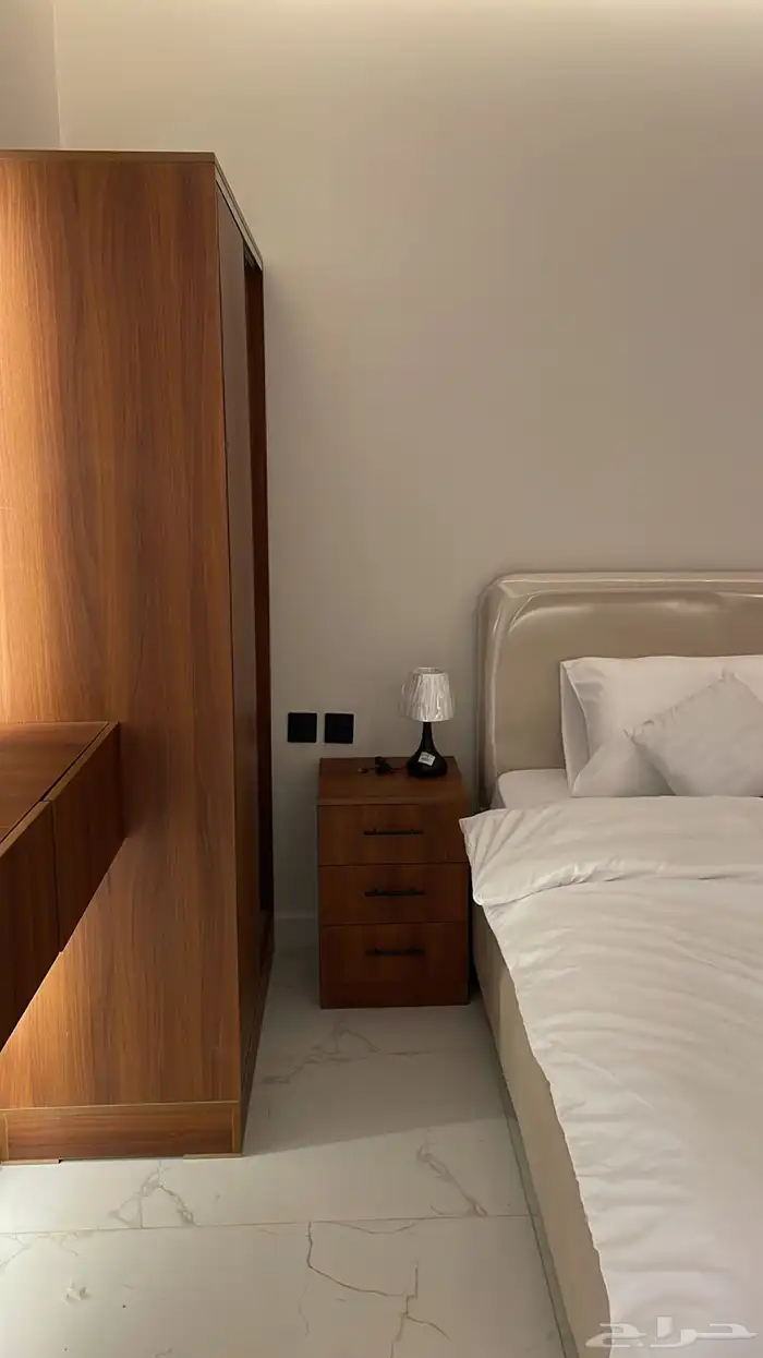 اثاث استديو جديد لم يستخدم ( البيع مستعجل) 1