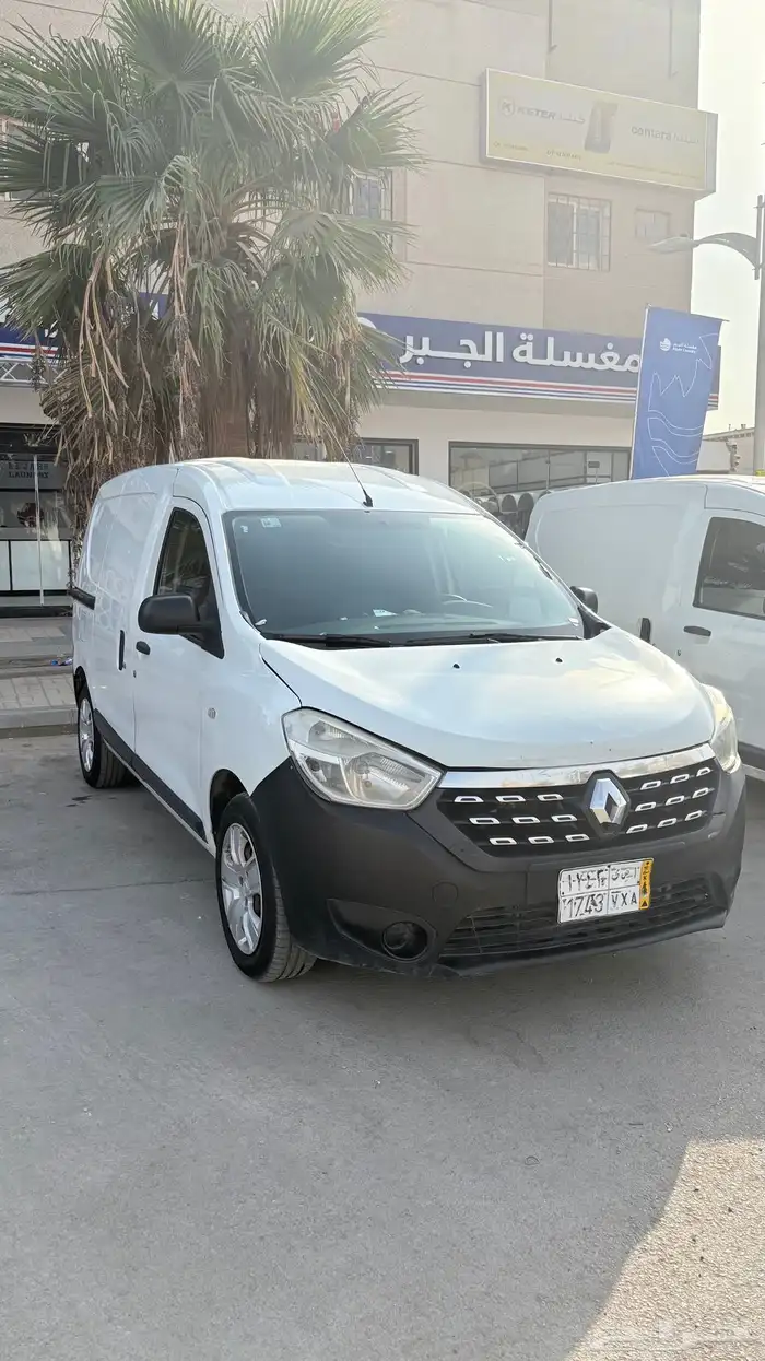رينو دوكر ايجار 2020 3