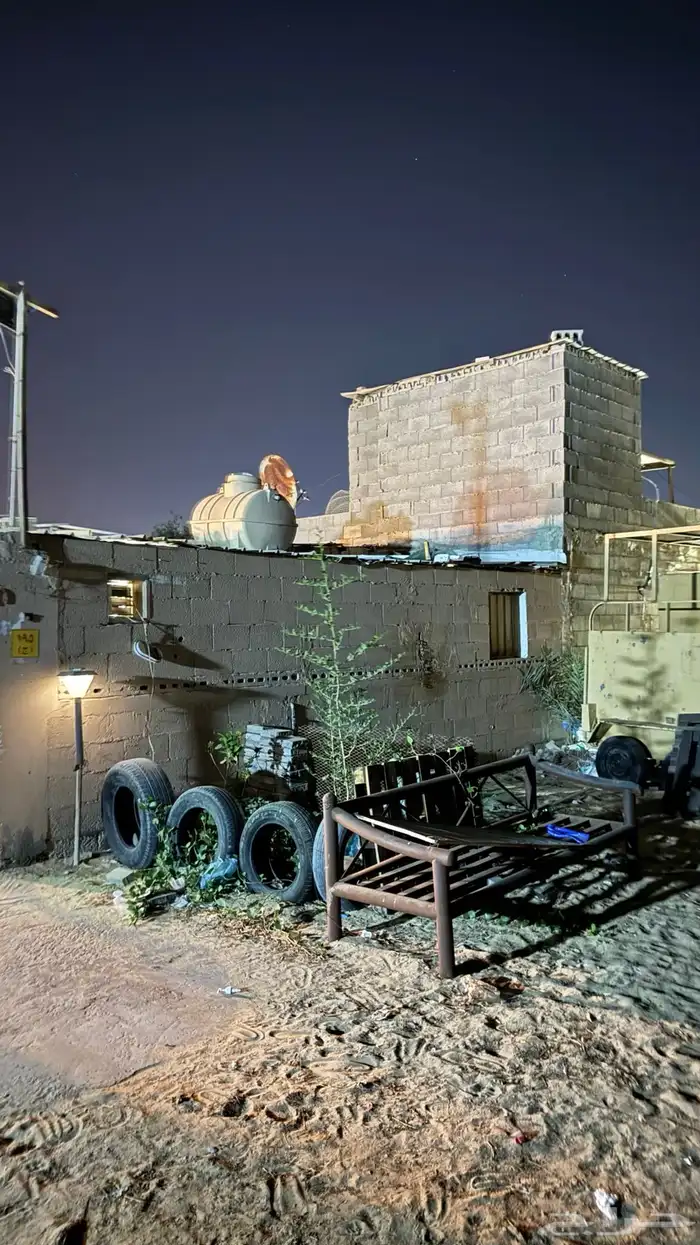 اسطبل للبيع 3