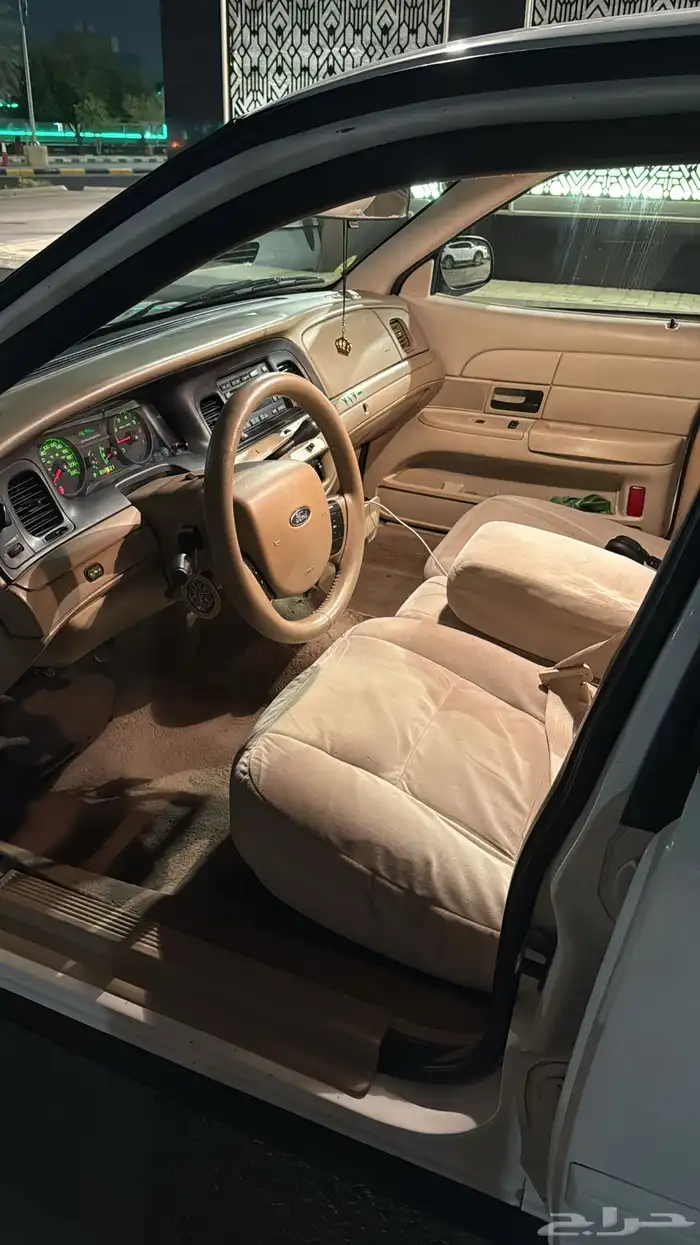 فورد 2011 بوليسي 11