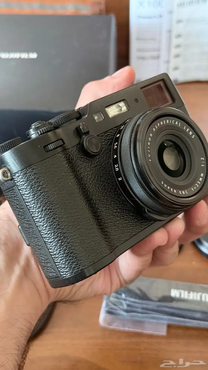 كاميرا فوجي Fuji X100F سوداء Black مع اكسسوارات 4