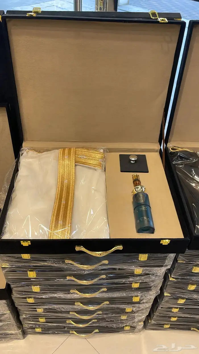 هدايا رجالية بشت سيف درع تخرج ترقية تقاعد زواج 9