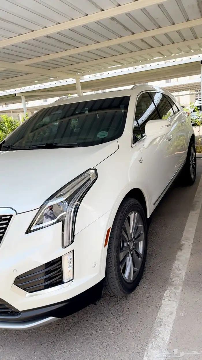 كاديلاك 2022 xt5 وكاله 4