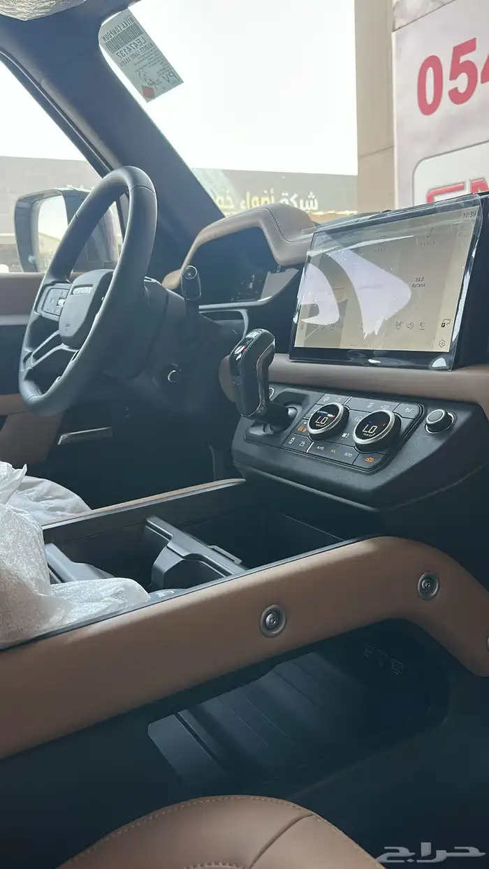 لاند روفر - ديفندر 2025 - الناغي - وارد سعودي - HSE - 6V 8