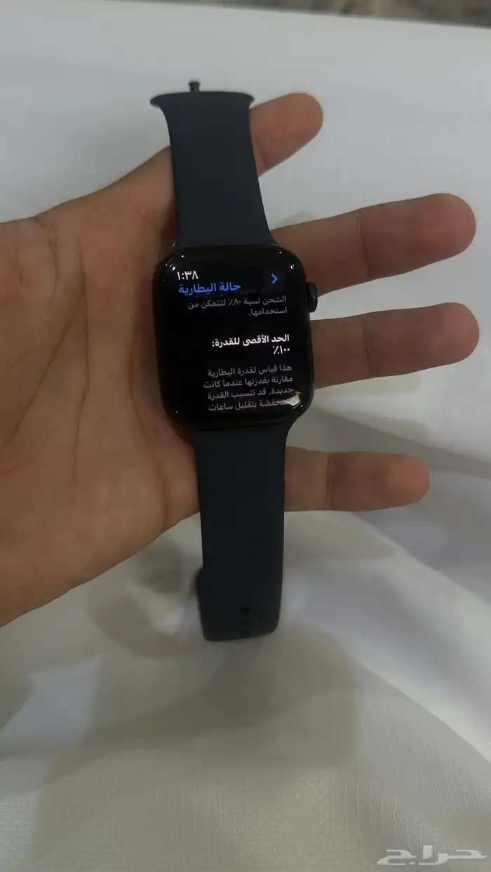 ساعة ابل واتش اس اي مقاس 44 جديده شاريها من جرير 0