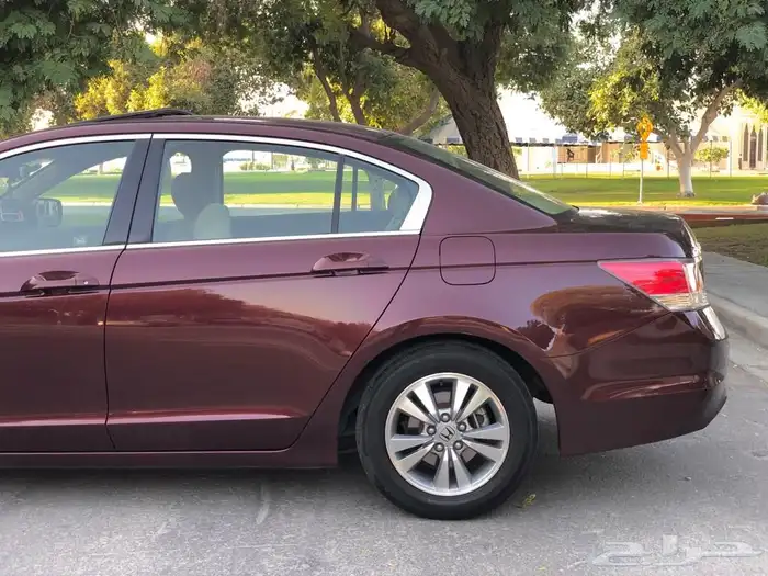 ((مباع)) هوندا اكورد مخزن 2010 مالك اول 5