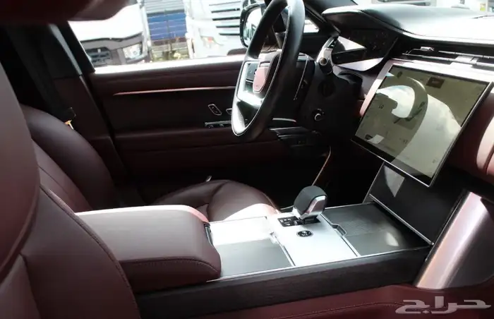 Land Rover Range Rover Sv 2025 8