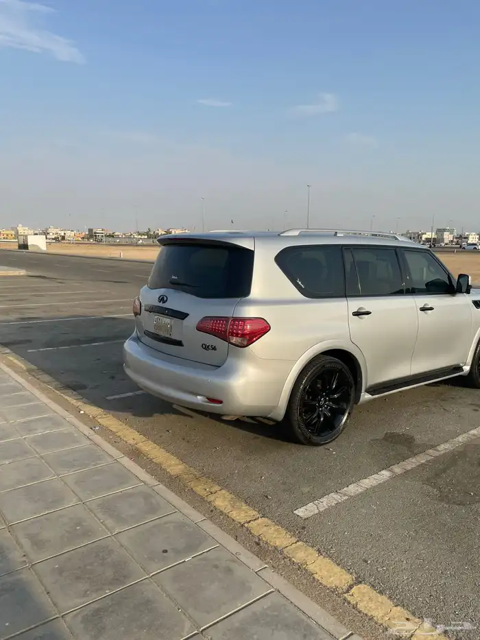 إنفينيتي QX56 11