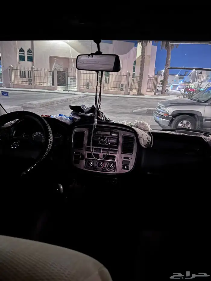 باص نيسان ديزل 2012 للبيع 0