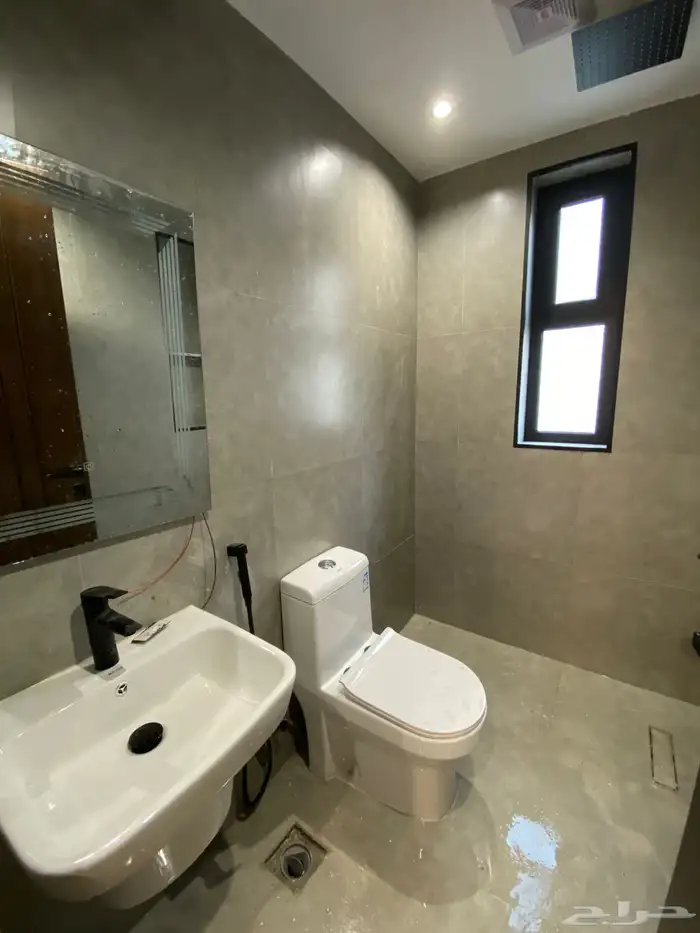 شقة دور ثاني للبيع حي الصفا عروض اليوم الوطني 7