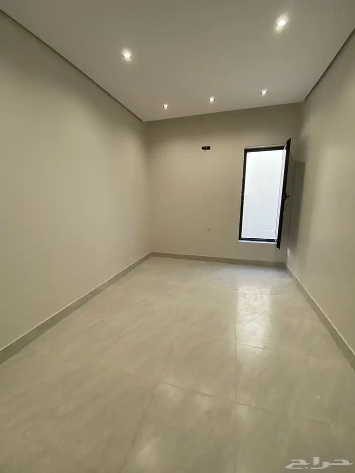 عرض اليوم الوطني شقه دور ثاني 9