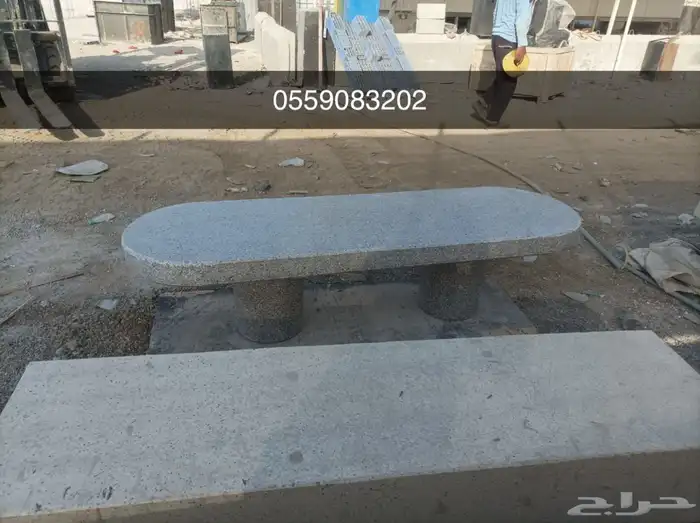 كراسي خرسانية إحواض زهور حاويات نفايات طاولات مصدات تجميلية 8